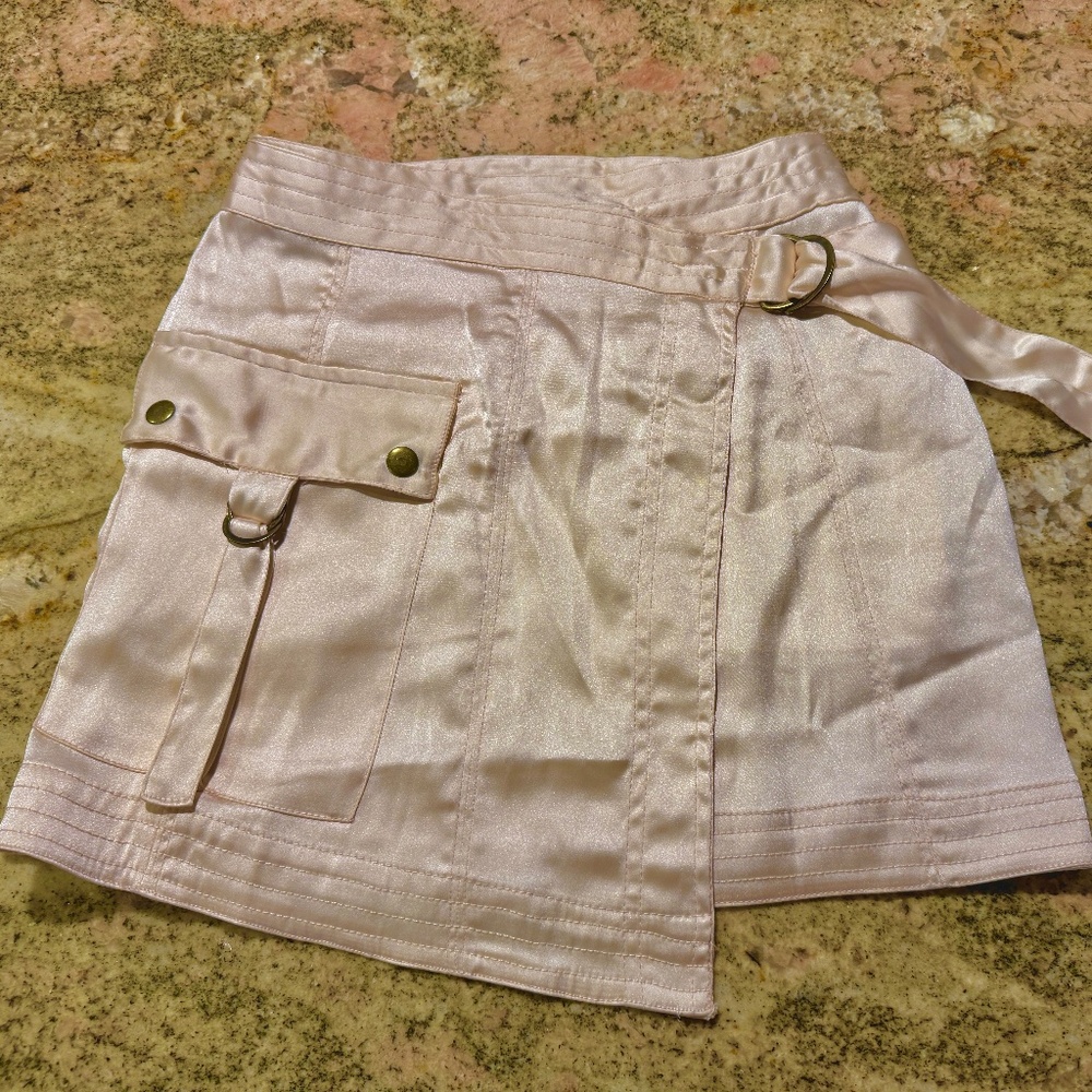 Anthropologie- Ballet Pink- Satin- NWT- Cargo Mini Skirt - Size 0